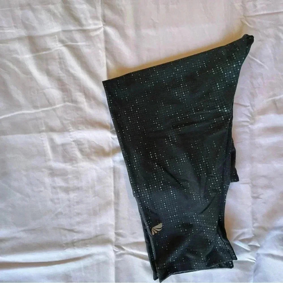 Marika Tec Capri Leggings - Large - Picture 4 of 4